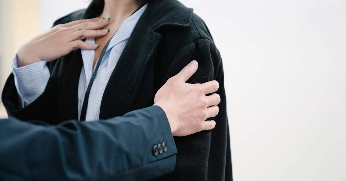 セクハラ食事・飲み会強要への拒否方法｜記録・報告の3ステップ徹底ガイド