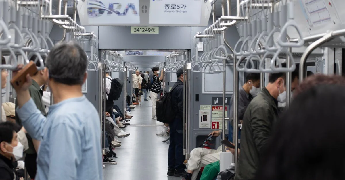 駅で転倒は労災になる？通勤災害の認定基準と申請手順